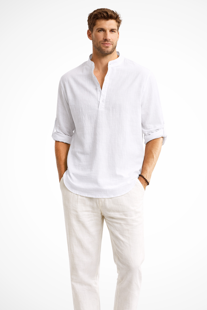 Men's lightweight linen shirt in a relaxed fit, designed for breathable comfort, perfect for casual or summer wear. 2