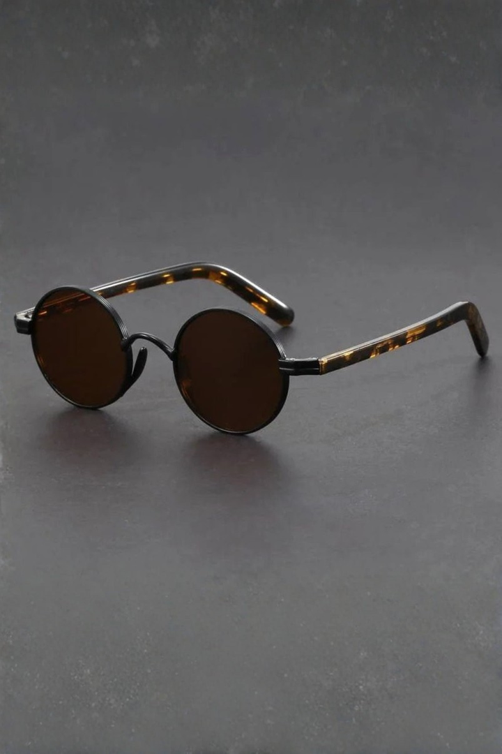 Men's Vintage Round Sunglasses Gold Metal Frame UV400 Protection
