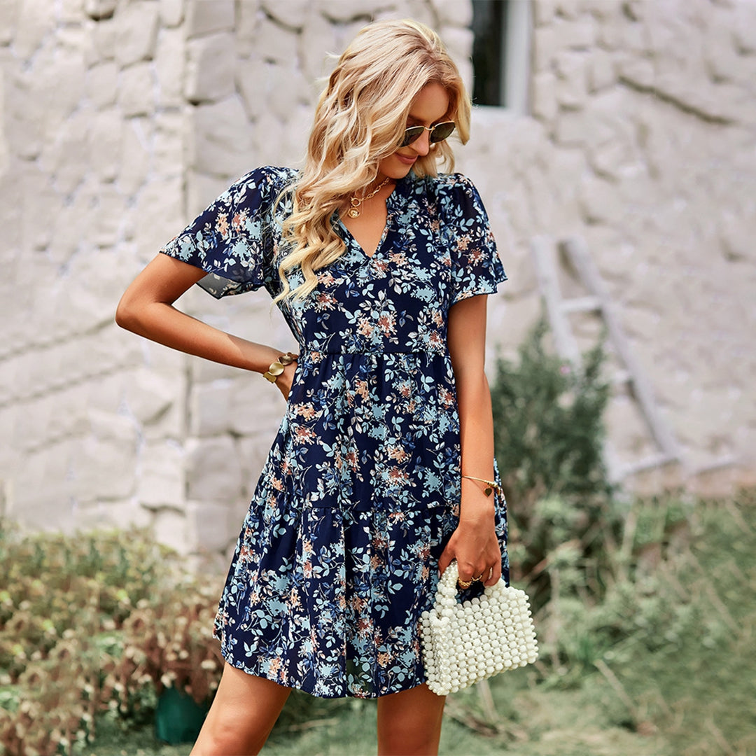 Women's Floral Mini Dress with Romantic Style for Casual and Dressy Occasions