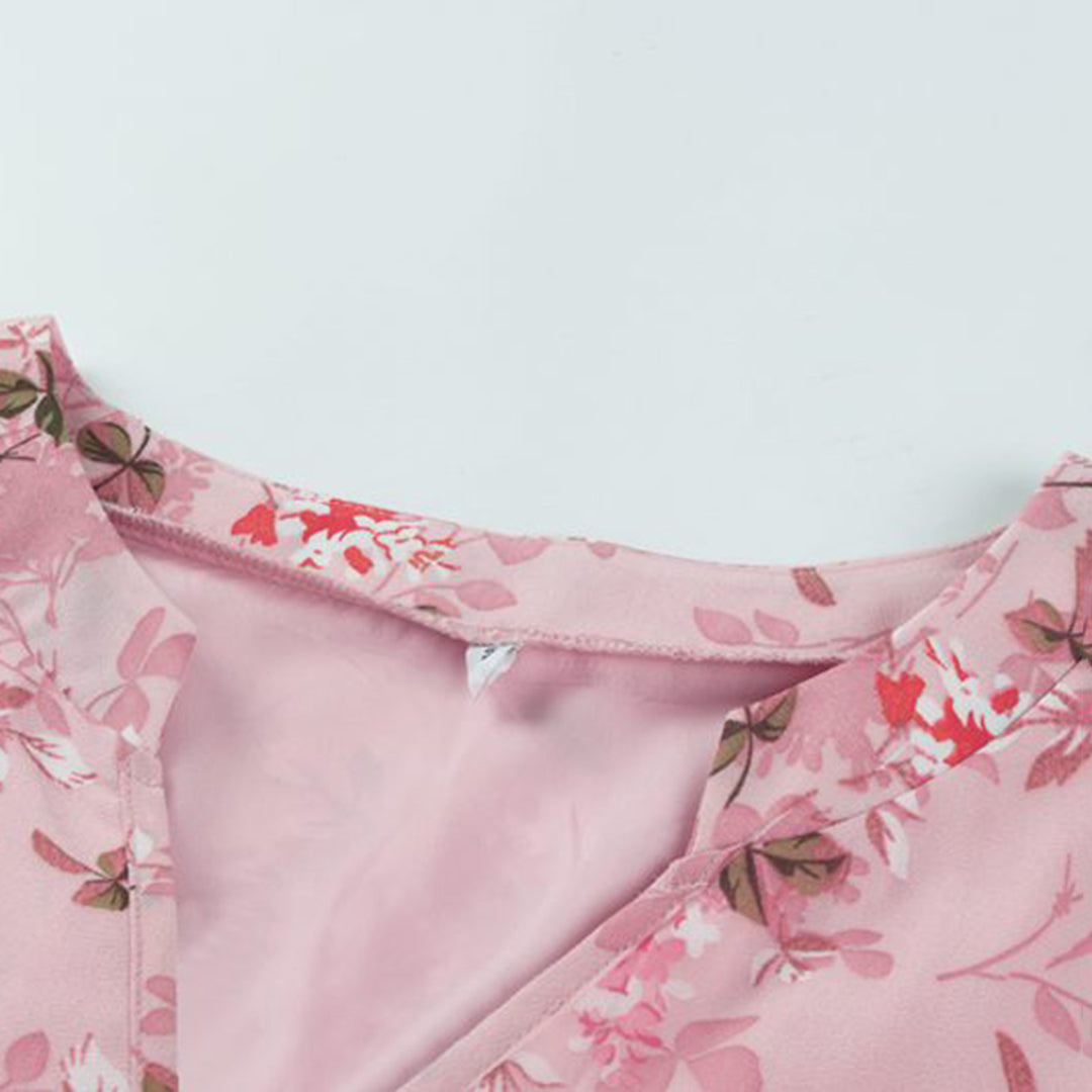Women's Floral Mini Dress with Romantic Style for Casual and Dressy Occasions