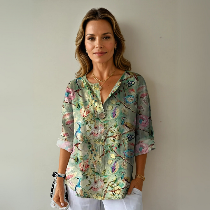 Women's Floral Print Blouse with Flattering Silhouette for Casual and Elegant Occasions