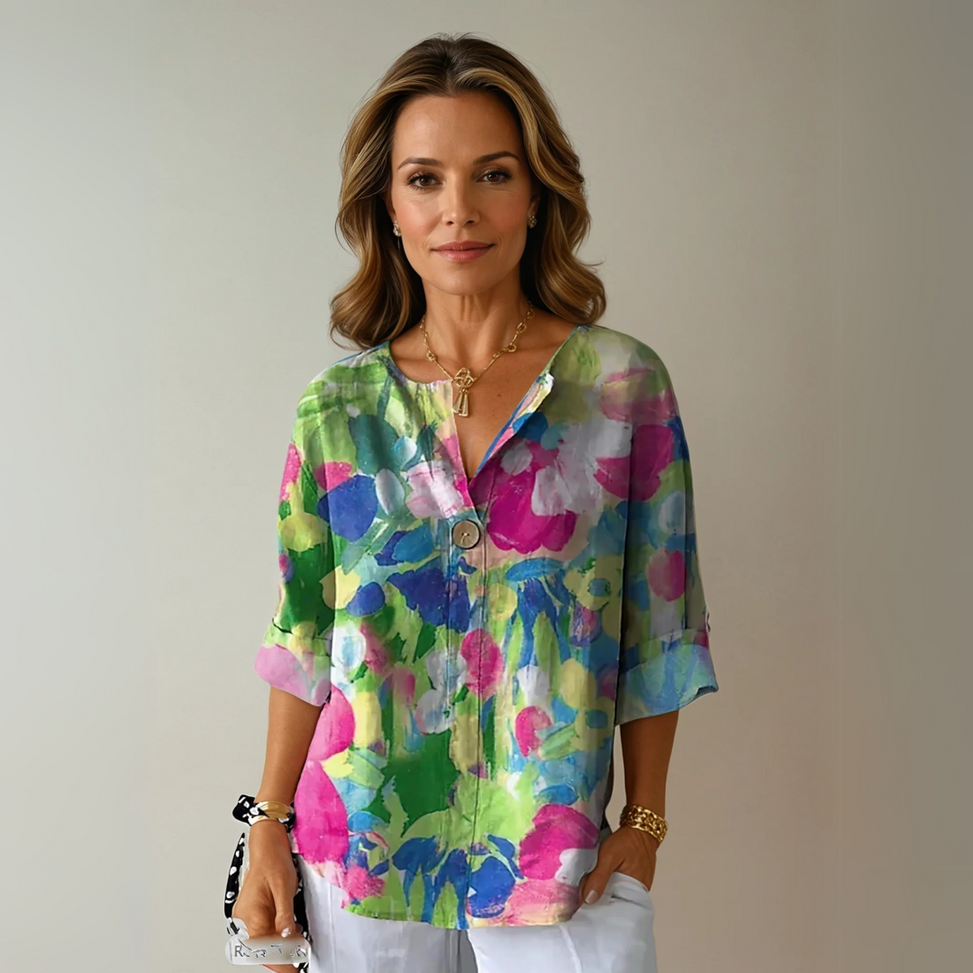 Women's Floral Print Blouse with Flattering Silhouette for Casual and Elegant Occasions