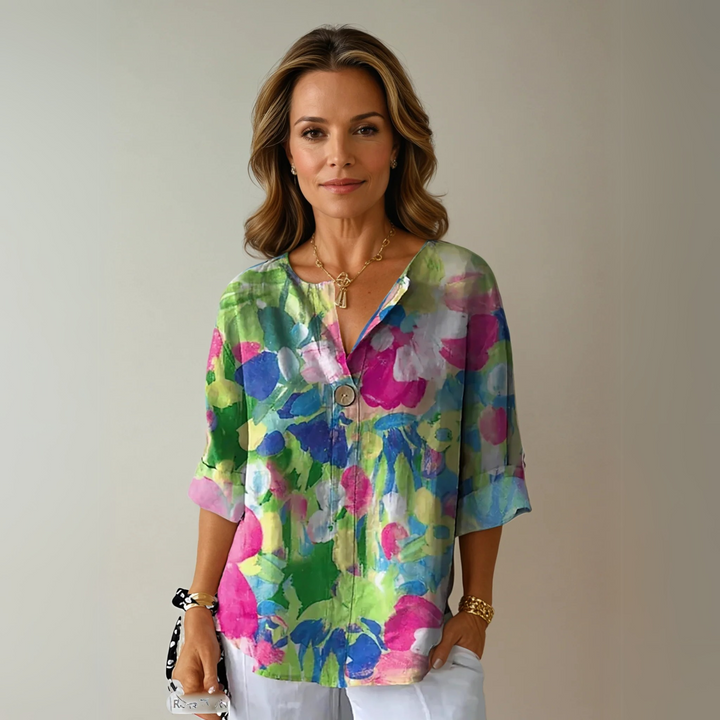 Women's Floral Print Blouse with Flattering Silhouette for Casual and Elegant Occasions