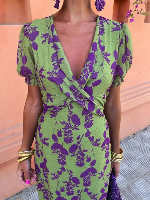 Women's Flowing Summer Dress in Lightweight Fabric for Casual or Formal Occasions