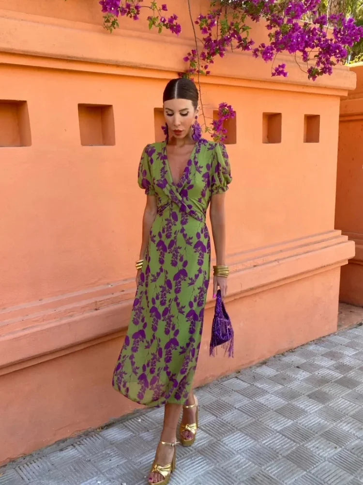 Women's Flowing Summer Dress in Lightweight Fabric for Casual or Formal Occasions