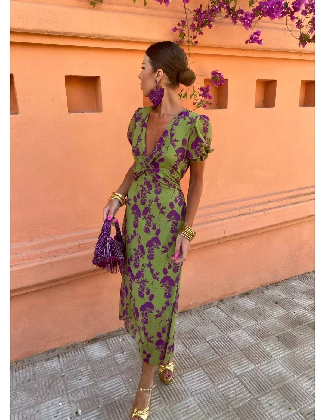 Women's Flowing Summer Dress in Lightweight Fabric for Casual or Formal Occasions