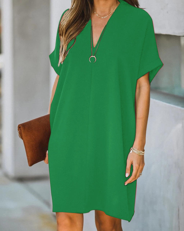 Women's V-Neck Summer Dress in Breathable Fabric for Everyday Casual Wear